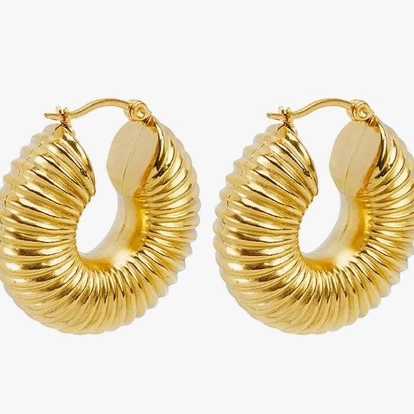 Robyn Tube Gold Donut Hoop Earrings - Picture 6 of 14